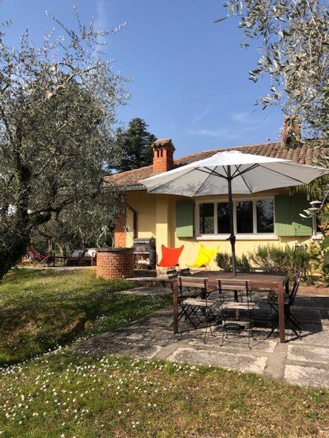 Villa Sweet Flower - With Private Pool And Garden Manerba del Garda Eksteriør billede