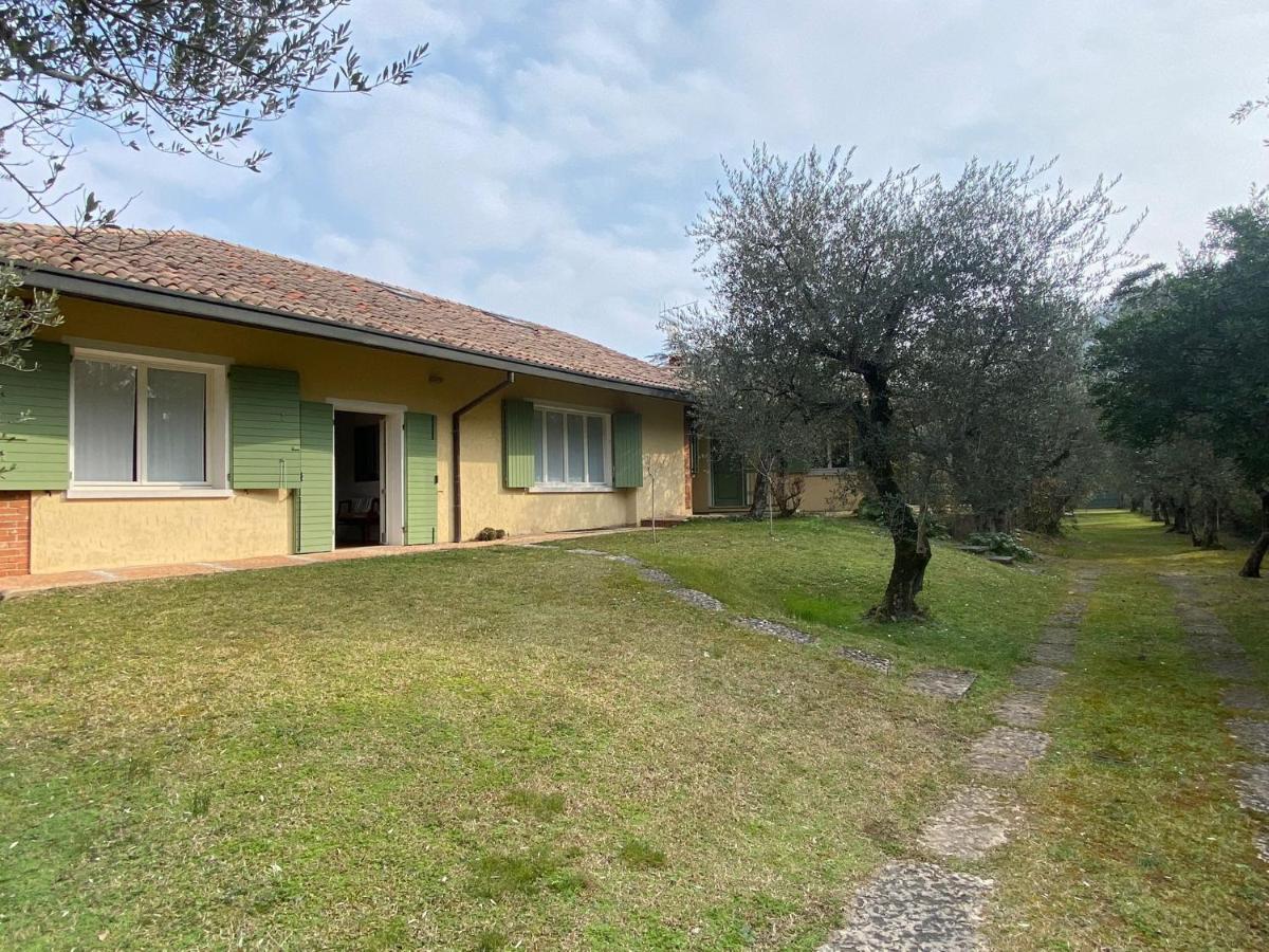 Villa Sweet Flower - With Private Pool And Garden Manerba del Garda Eksteriør billede
