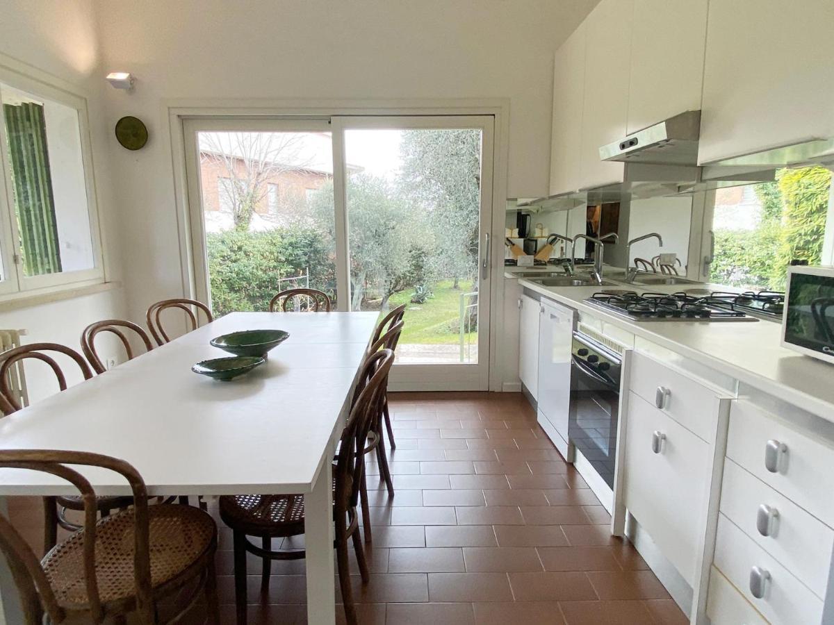 Villa Sweet Flower - With Private Pool And Garden Manerba del Garda Eksteriør billede