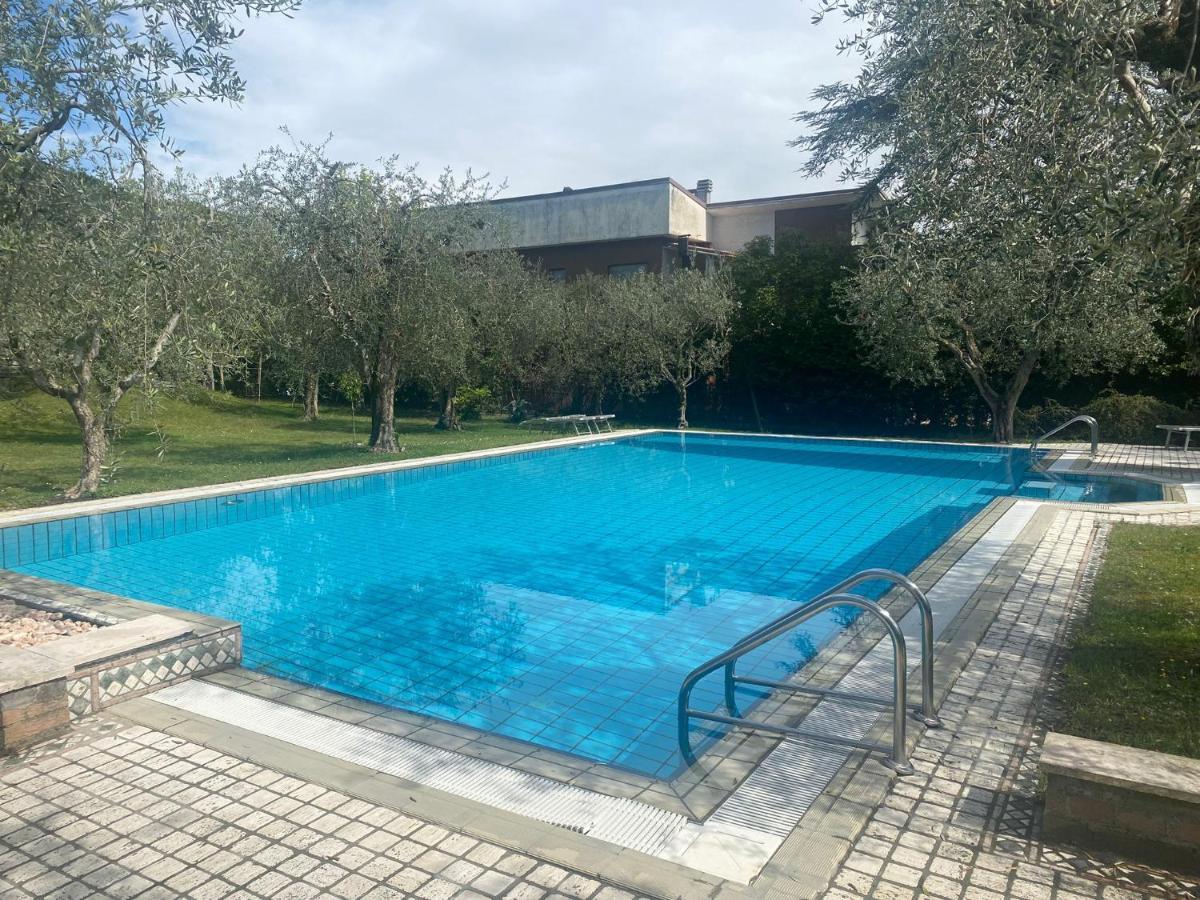 Villa Sweet Flower - With Private Pool And Garden Manerba del Garda Eksteriør billede