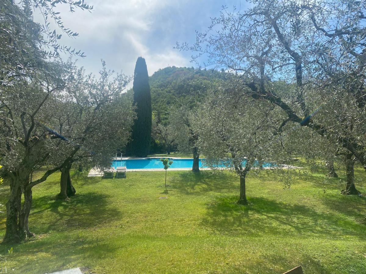 Villa Sweet Flower - With Private Pool And Garden Manerba del Garda Eksteriør billede